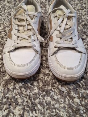 Vans Low-Top Lace-Up Sneakers in White with Tan Accent